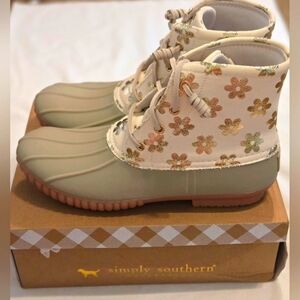 Simply Southern Flower Duck Boots Size 11